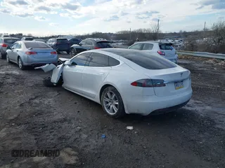 2021 Tesla Model S Long Range Plus with VIN 5YJSA1E20MF426400, listed as a IAAI auction lot 41453704 with Not provided miles and . Bid and sale history available at DreamBid. Image 3.