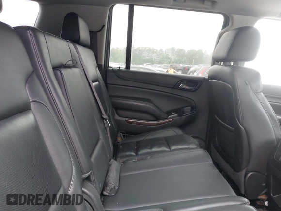 2015 GMC Yukon XL SLT with VIN 1GKS1HKC2FR251672, listed as a IAAI auction lot 42152312 with 232,736 mi miles and . Bid and sale history available at carsss.com. Image 8.