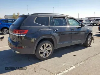 2021 Volkswagen Atlas SE with VIN 1V2WR2CA8MC587681, listed as a Copart auction lot 57714075 with 68,306 mi miles and Salvage title. Bid and sale history available at DreamBid. Image 3.