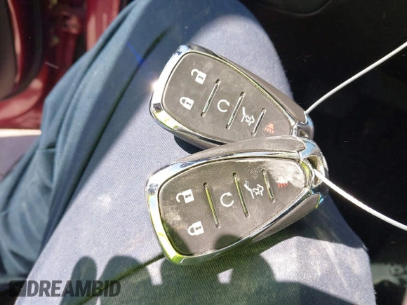 2019 Chevrolet Equinox LT z VIN 2GNAXUEV1K6227470, wystawiony jako IAAI lot #40608388 z przebiegiem Nie podano mil oraz . Historia ofert i sprzedaży dostępna na DreamBid. Obrazek 11.
