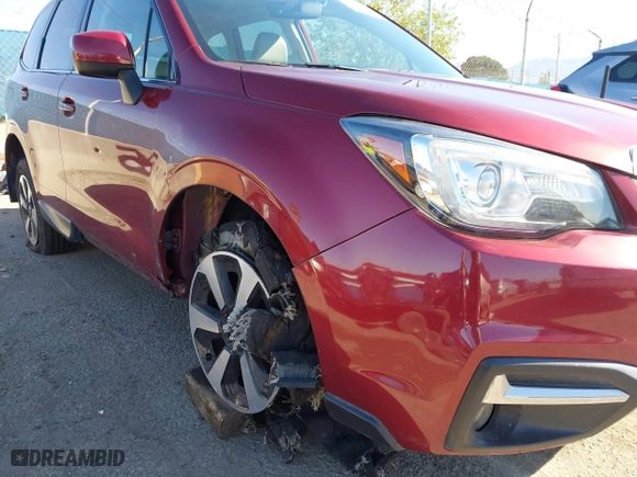 2018 Subaru Forester Limited with VIN JF2SJARC7JH521701, listed as a IAAI auction lot 41867767 with 74,118 mi miles. Bid and sale history available at carsss.com. Image 6.