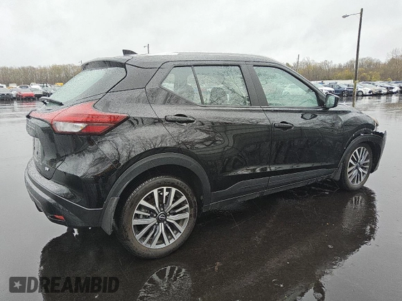2024 Nissan Kicks SV z VIN 3N1CP5CV6RL510482, wystawiony jako Copart lot #51276095 z przebiegiem 13 649 mil mil oraz Czysty tytuł • Clean title. Historia ofert i sprzedaży dostępna na DreamBid. Obrazek 3.