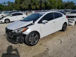 2016 Kia Forte EX with VIN KNAFZ4A89G5598028, listed as a Copart auction lot 50072035 with 105,036 mi miles and Salvage Title. Bid and sale history available at carsss.com. Image 1.
