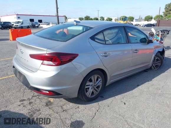 2020 Hyundai Elantra SEL z VIN 5NPD84LF0LH562957, wystawiony jako IAAI lot #42280413 z przebiegiem 88 505 mil mil oraz . Historia ofert i sprzedaży dostępna na DreamBid. Obrazek 4.