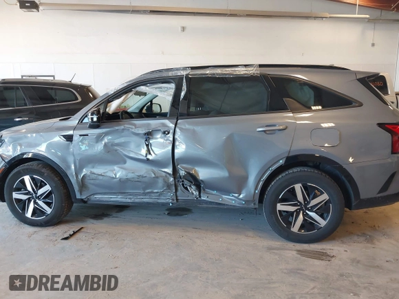 2022 Kia Sorento S with VIN 5XYRL4LC8NG123705, listed as a IAAI auction lot 42231243 with 90,031 mi miles and . Bid and sale history available at DreamBid. Image 15.