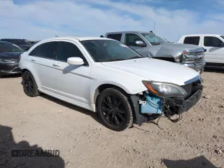 2014 Chrysler 200 Limited with VIN 1C3CCBCG6EN186490, listed as a Copart auction lot 50749665 with 104,009 mi miles and Salvage Title. Bid and sale history available at carsss.com. Image 4.