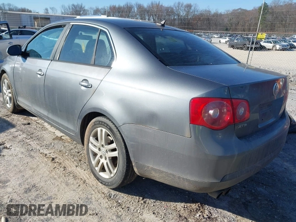 2007 Volkswagen Jetta 2.5 with VIN 3VWSF71KX7M031633, listed as a IAAI auction lot 41666156 with 210,312 mi miles and . Bid and sale history available at DreamBid. Image 3.