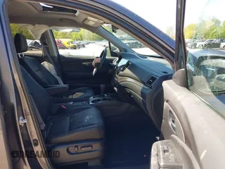 2020 Honda Pilot EX-L z VIN 5FNYF6H58LB049652, wystawiony jako IAAI lot #42213555 z przebiegiem 84 846 mil mil oraz . Historia ofert i sprzedaży dostępna na DreamBid. Obrazek 5.