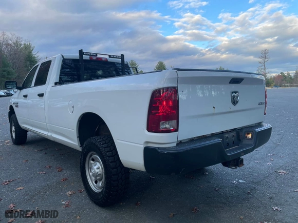 2018 Ram 2500 Tradesman with VIN 3C6UR5HJ5JG278642, listed as a Copart auction lot 80379264 with 147,820 mi miles and Clean Title. Bid and sale history available at carsss.com. Image 3.