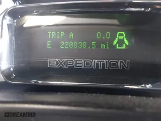 2010 Ford Expedition EL XLT with VIN 1FMJK1H58AEB61491, listed as a IAAI auction lot 41854009 with 228,838 mi miles. Bid and sale history available at carsss.com. Image 7.
