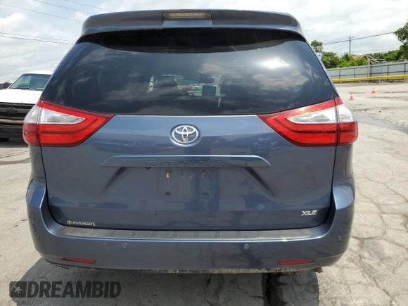 2017 Toyota Sienna XLE Auto Access Seat with VIN 5TDYZ3DC3HS868727, listed as a Copart auction lot 61308185 with 87,927 mi miles and Salvage title. Bid and sale history available at DreamBid. Image 6.