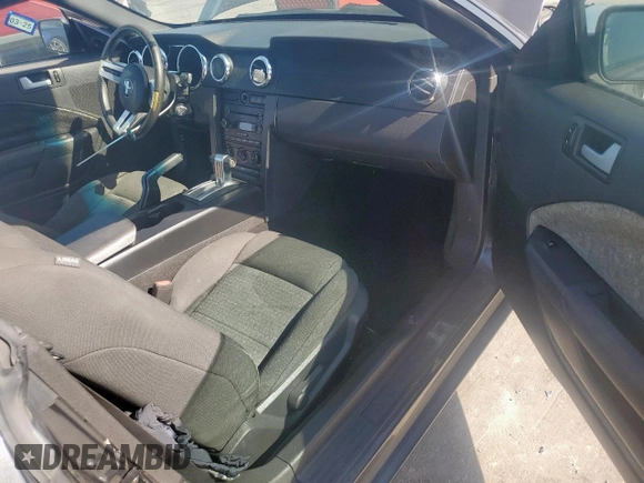 2008 Ford Mustang Deluxe with VIN 1ZVHT84N385138092, listed as a Copart auction lot 53096055 with 162,185 mi miles and Clean Title. Bid and sale history available at carsss.com. Image 8.
