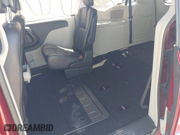 2014 Chrysler Town & Country Touring with VIN 2C4RC1BG5ER342975, listed as a IAAI auction lot 41972305 with 119,783 mi miles. Bid and sale history available at carsss.com. Image 8.