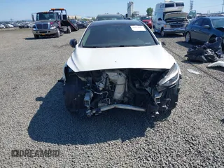 2018 Infiniti QX30 with VIN SJKCH5CPXJA043359, listed as a IAAI auction lot 42114863 with 64,172 mi miles. Bid and sale history available at carsss.com. Image 6.