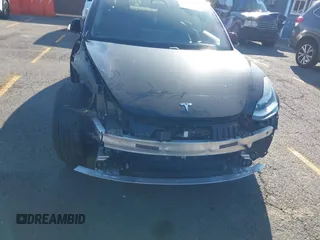 2018 Tesla Model 3 Long Range Battery with VIN 5YJ3E1EA5JF171948, listed as a IAAI auction lot 41993887 with 42,370 mi miles and . Bid and sale history available at DreamBid. Image 11.