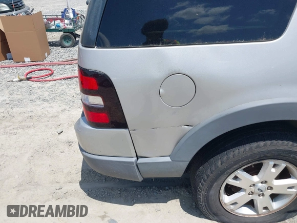 2006 Ford Explorer XLT с VIN 1FMEU63E96UA54379, выставлен на аукционе IAAI как лот 42277129 с пробегом 285 795 миль миль и . История ставок и продаж доступна на DreamBid. Изображение 6.