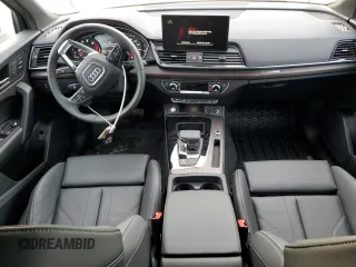 2024 Audi Q5 Sportback S line Premium с VIN WA14AAFY3R2106861, выставлен на аукционе Copart как лот 41789285 с пробегом 1 410 миль миль и Списание • Salvage title. История ставок и продаж доступна на DreamBid. Изображение 8.