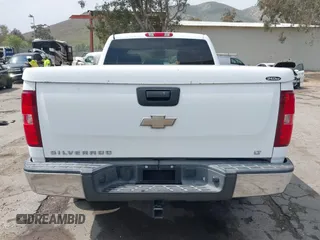 2008 Chevrolet Silverado 1500 1LT with VIN 1GCEC19JX8Z313921, listed as a IAAI auction lot 41902153 with 180,265 mi miles and . Bid and sale history available at DreamBid. Image 16.