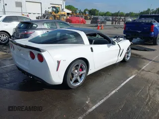 2007 Chevrolet Corvette z VIN 1G1YY26U675123275, wystawiony jako IAAI lot #42142250 z przebiegiem Nie podano mil oraz . Historia ofert i sprzedaży dostępna na DreamBid. Obrazek 4.
