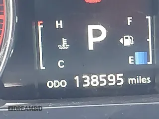 2016 Mitsubishi Outlander SEL z VIN JA4AP4AW5GZ028306, wystawiony jako IAAI lot #42304593 z przebiegiem 138 595 mil mil oraz . Historia ofert i sprzedaży dostępna na DreamBid. Obrazek 15.