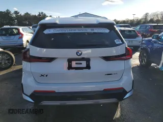 2024 BMW X1 xDrive28i with VIN WBX73EF02R5008534, listed as a Copart auction lot 43557675 with 0 mi miles and Salvage Title. Bid and sale history available at carsss.com. Image 6.