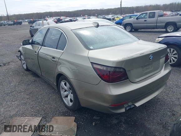 2006 BMW 5 Series 525i with VIN WBANE53536CK83932, listed as a IAAI auction lot 41929809 with 174,877 mi miles. Bid and sale history available at carsss.com. Image 3.