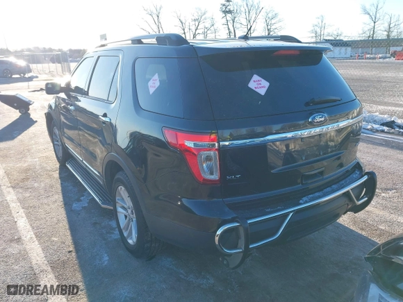 2014 Ford Explorer XLT with VIN 1FM5K8D89EGA00555, listed as a IAAI auction lot 41287417 with 142,952 mi miles. Bid and sale history available at carsss.com. Image 3.