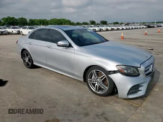 2017 Mercedes-Benz E 300 Luxury with VIN WDDZF4KB5HA255220, listed as a Copart auction lot 55328075 with 164,029 mi miles and Clean Title. Bid and sale history available at DreamBid. Image 4.