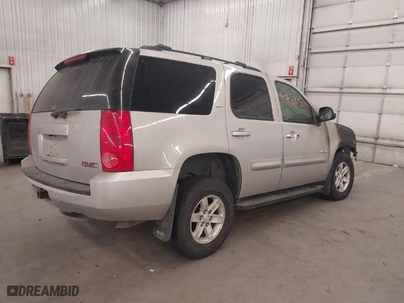 2008 GMC Yukon SLT w/4SB with VIN 1GKFK13048J180406, listed as a IAAI auction lot 41708301 with 1 mi miles. Bid and sale history available at carsss.com. Image 4.