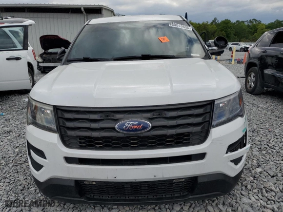 2019 Ford Police Interceptor Utility with VIN 1FM5K8ARXKGB23354, listed as a Copart auction lot 50043605 with 0 mi miles and Salvage Title. Bid and sale history available at carsss.com. Image 5.