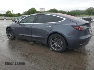 2018 Tesla Model 3 Long Range Battery z VIN 5YJ3E1EA1JF005118, wystawiony jako Copart lot #55630945 z przebiegiem 91 362 mil mil oraz Szkoda całkowita • Salvage title. Historia ofert i sprzedaży dostępna na DreamBid. Obrazek 2.