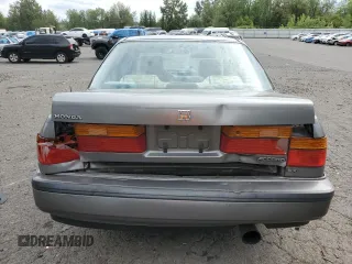 1990 Honda Accord EX with VIN JHMCB7563LC072616, listed as a Copart auction lot 67892284 with 218,918 mi miles and Salvage Title. Bid and sale history available at carsss.com. Image 6.