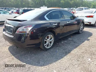 2013 Nissan Maxima S z VIN 1N4AA5AP4DC811689, wystawiony jako IAAI lot #42375651 z przebiegiem 171 523 mil mil oraz . Historia ofert i sprzedaży dostępna na DreamBid. Obrazek 4.