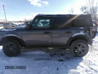 2022 Ford Bronco with VIN 1FMDE5BH4NLA84313, listed as a IAAI auction lot 41600748 with 35,408 mi miles and . Bid and sale history available at DreamBid. Image 14.