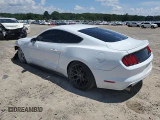 2015 Ford Mustang V6 z VIN 1FA6P8AM8F5347101, wystawiony jako Copart lot #62295205 z przebiegiem 92 592 mil mil oraz Szkoda całkowita • Salvage title. Historia ofert i sprzedaży dostępna na DreamBid. Obrazek 2.