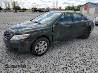 2011 Toyota Camry LE z VIN 4T1BF3EK9BU718298, wystawiony jako Copart lot #56414645 z przebiegiem 126 979 mil mil oraz Szkoda całkowita • Salvage title. Historia ofert i sprzedaży dostępna na DreamBid. Obrazek 1.