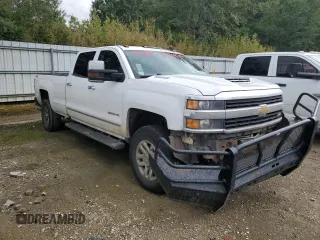 2017 Chevrolet Silverado 3500HD LTZ with VIN 1GC4K0CY2HF140766, listed as a Copart auction lot 63129514 with 253,318 mi miles and Salvage Title. Bid and sale history available at carsss.com. Image 4.