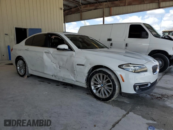 2015 BMW 5 Series 528i z VIN WBA5A5C59FD515178, wystawiony jako Copart lot #58083675 z przebiegiem 170 333 mil mil oraz Szkoda całkowita • Salvage title. Historia ofert i sprzedaży dostępna na DreamBid. Obrazek 4.
