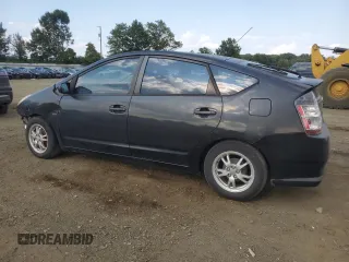 2005 Toyota Prius with VIN JTDKB20U353118938, listed as a Copart auction lot 68510644 with 0 mi miles and Salvage Title. Bid and sale history available at carsss.com. Image 2.