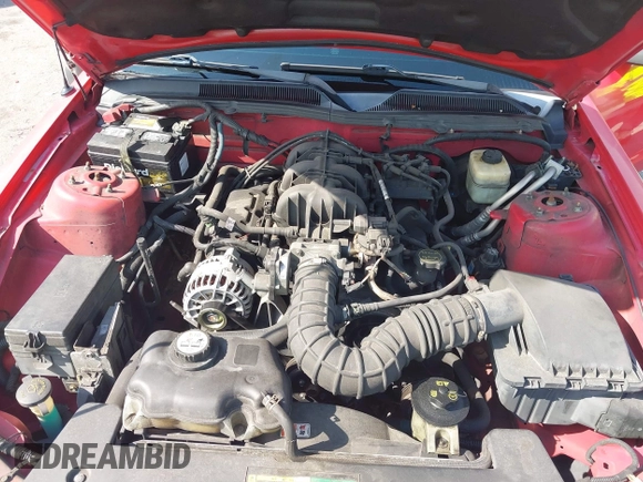 2008 Ford Mustang Deluxe with VIN 1ZVHT80N185150814, listed as a IAAI auction lot 42216084 with 140,271 mi miles and . Bid and sale history available at DreamBid. Image 10.