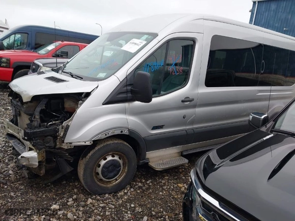 2016 Ford Transit Passenger Wagon XL with VIN 1FBZX2CM0GKB11034, listed as a IAAI auction lot 41898012 with 159,725 mi miles. Bid and sale history available at carsss.com. Image 2.