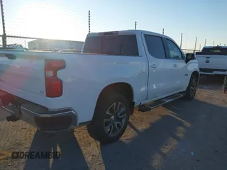 2020 Chevrolet Silverado 1500 LT with VIN 3GCPWCED6LG186606, listed as a IAAI auction lot 41370483 with 97,432 mi miles. Bid and sale history available at carsss.com. Image 4.