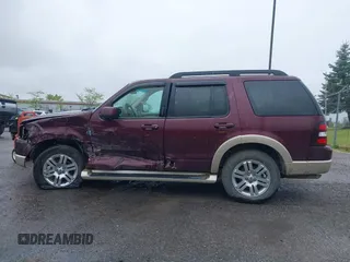 2008 Ford Explorer Eddie Bauer с VIN 1FMEU74E58UA00925, выставлен на аукционе IAAI как лот 42188683 с пробегом 208 692 миль миль и . История ставок и продаж доступна на DreamBid. Изображение 14.
