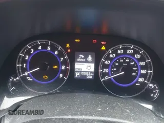 2017 Infiniti QX70 with VIN JN8CS1MW4HM413401, listed as a IAAI auction lot 41948069 with 105,062 mi miles. Bid and sale history available at carsss.com. Image 7.