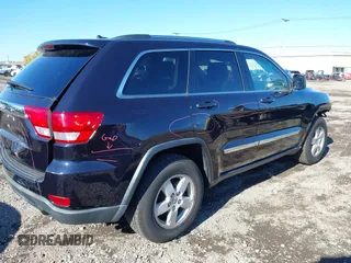 2011 Jeep Grand Cherokee Laredo with VIN 1J4RR4GG1BC547460, listed as a IAAI auction lot 40632674 with 46,745 mi miles and . Bid and sale history available at DreamBid. Image 4.