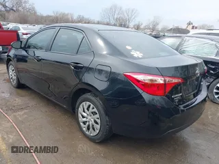 2019 Toyota Corolla L z VIN 2T1BURHEXKC203410, wystawiony jako IAAI lot #41898798 z przebiegiem 26 311 mil mil oraz . Historia ofert i sprzedaży dostępna na DreamBid. Obrazek 3.