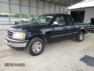 1997 Ford F-150 z VIN 1FTDX1762VKA58958, wystawiony jako Copart lot #60840145 z przebiegiem 231 900 mil mil oraz Czysty tytuł • Clean title. Historia ofert i sprzedaży dostępna na DreamBid. Obrazek 1.