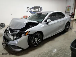 2022 Toyota Camry Hybrid SE with VIN 4T1G31AK6NU572665, listed as a Copart auction lot 42312035 with 58,719 mi miles and Clean Title. Bid and sale history available at carsss.com. Image 1.