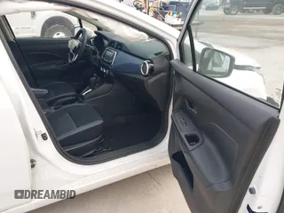 2023 Nissan Versa SV z VIN 3N1CN8EV9PL838576, wystawiony jako IAAI lot #42080373 z przebiegiem 28 542 mil mil oraz . Historia ofert i sprzedaży dostępna na DreamBid. Obrazek 5.