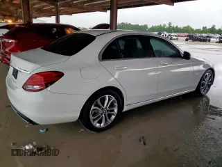 2017 Mercedes-Benz C 300 с VIN 55SWF4JB7HU222188, выставлен на аукционе Copart как лот 60906445 с пробегом 81 437 миль миль и Списание • Salvage title. История ставок и продаж доступна на DreamBid. Изображение 3.